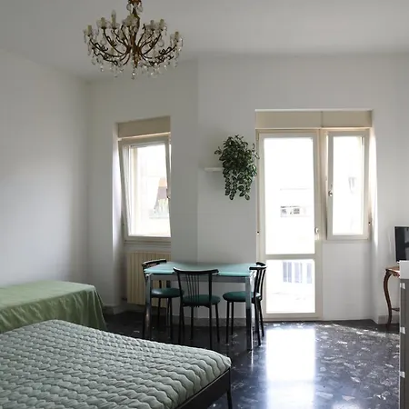 Katospedi House